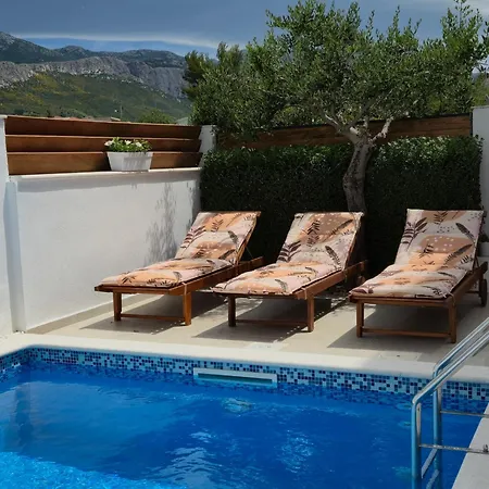With Private Swimming Pool * Split