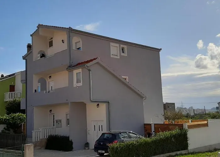 Apartmán With Private Swimming Pool