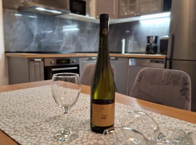 With Private Swimming Pool Apartmán *