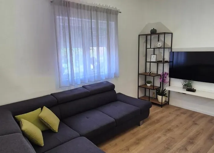 Apartmán With Private Swimming Pool *