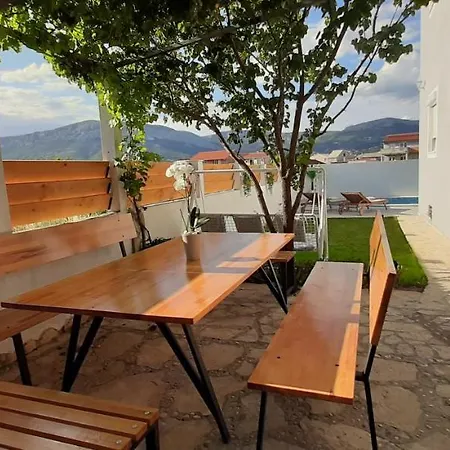 Apartment With Private Swimming Pool Split