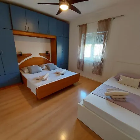 With Private Swimming Pool * Split