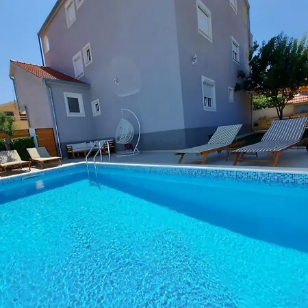 With Private Swimming Pool Apartment *