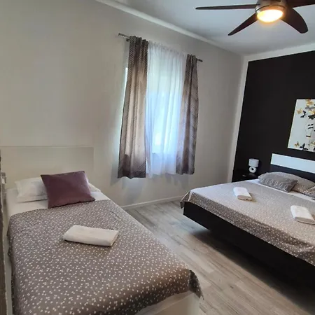 With Private Swimming Pool Apartment *