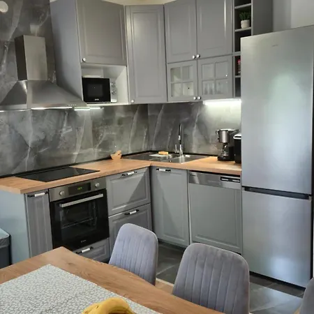 With Private Swimming Pool 스플리트