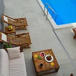 With Private Swimming Pool Split